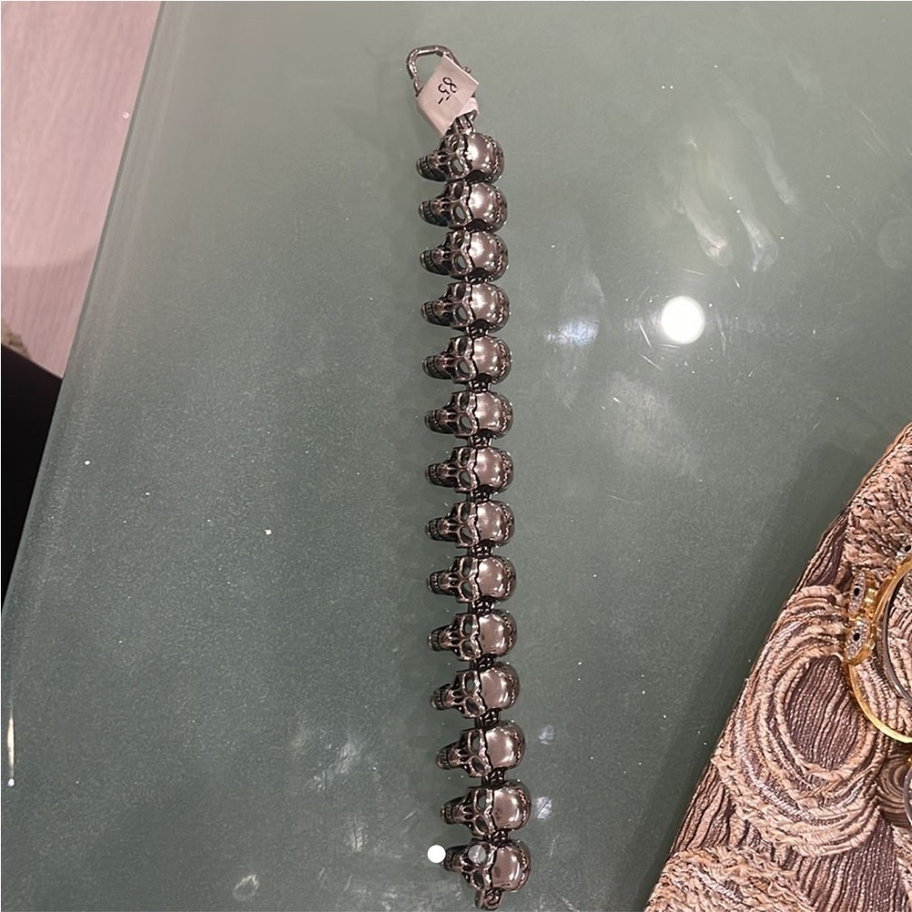 Skull bracelet - Picture 2 of 2